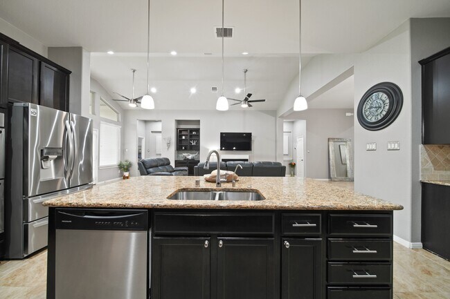 Building Photo - 6614 Sterling Shores Ln