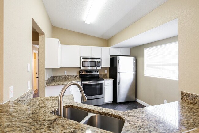 Building Photo - 2429 Vedado St