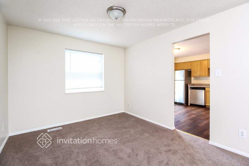 Building Photo - 10970 Newland St