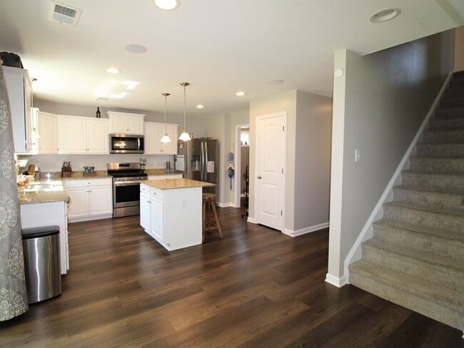 Building Photo - 175 Whitetail Cir