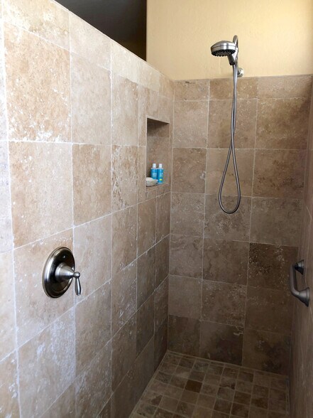 Building Photo - 41418 N Clear Crossing Rd