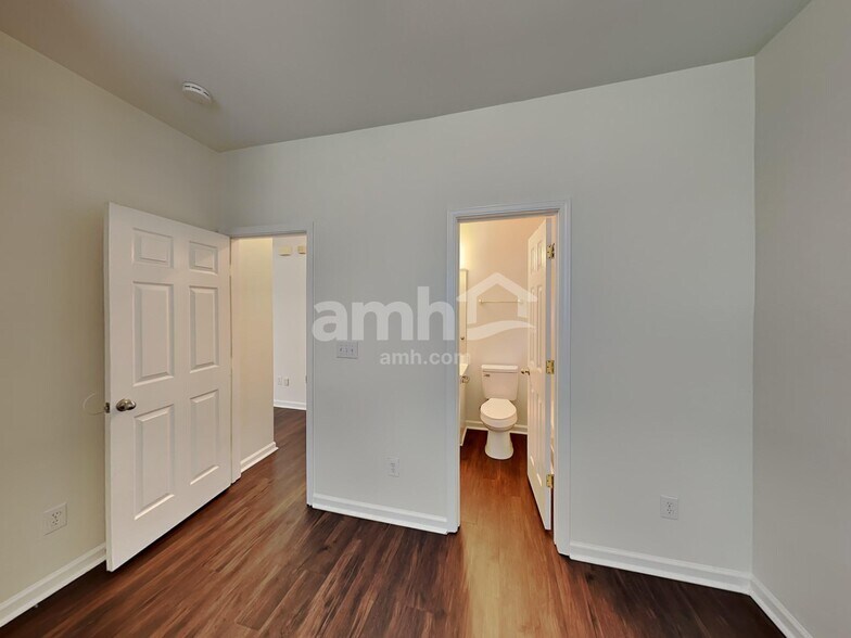 Building Photo - 16202 Grafham Cir