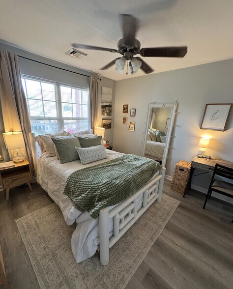 Building Photo - 2008 Millennium Pl