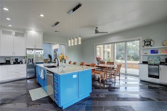 Building Photo - 7785 Grand Oak Cir