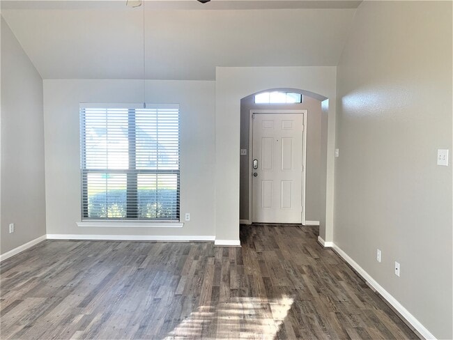 Building Photo - 807 Cobble Gate Dr