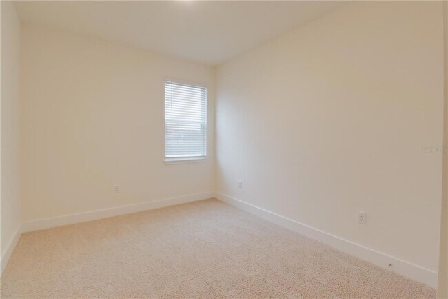 Building Photo - 5212 SW 40th Cir