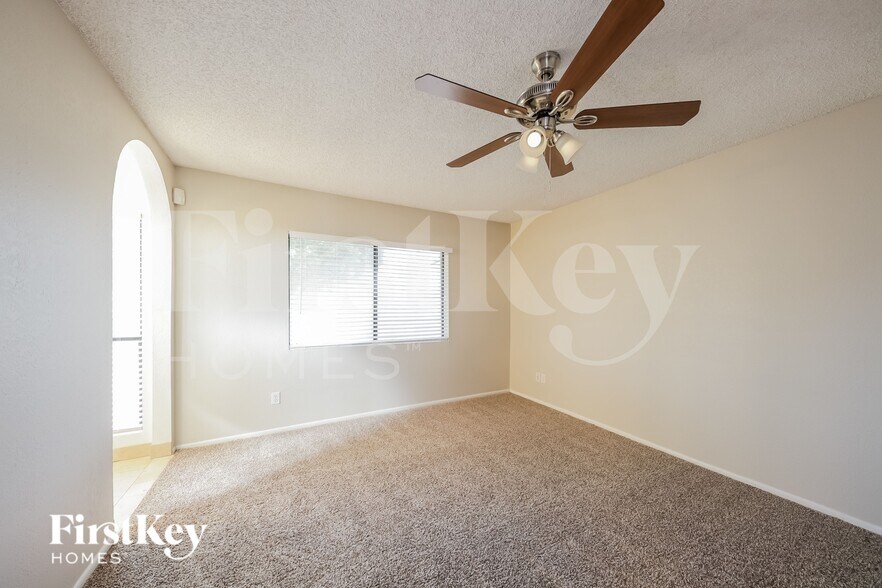 Building Photo - 16814 N 34th Ave