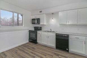 Building Photo - 4240 Norman Dr SE