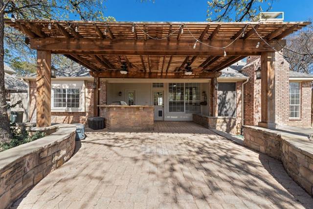 Building Photo - 608 Hawthorn Cir