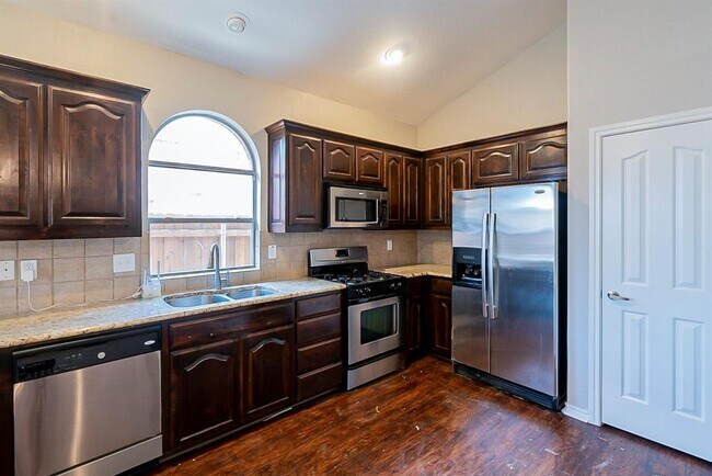 Building Photo - 2324 Spruce Springs Way