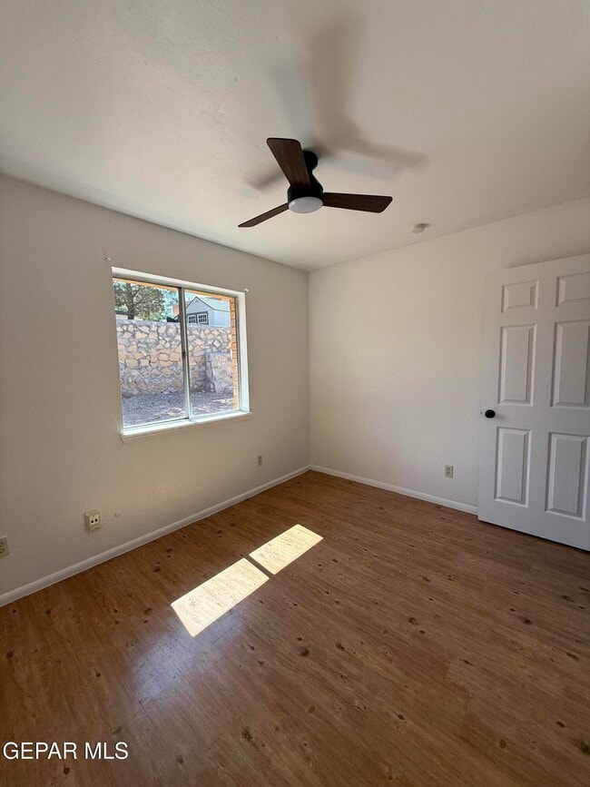 Building Photo - 1670 Jones Ln