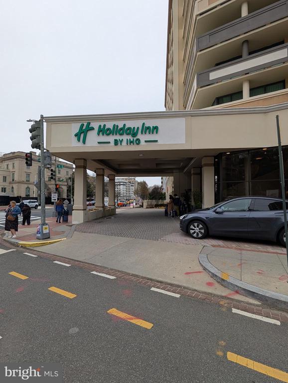 Building Photo - 1332 15th St NW