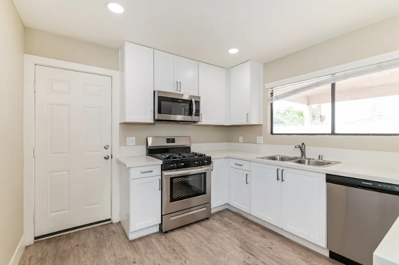 Building Photo - 7150 Powderhorn Cir