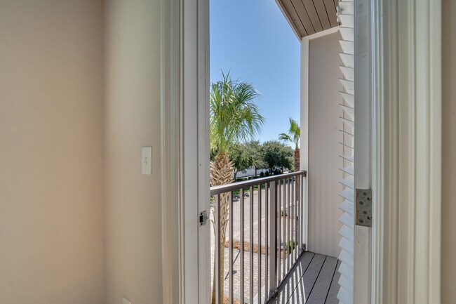 Building Photo - 257 Driftwood Rd