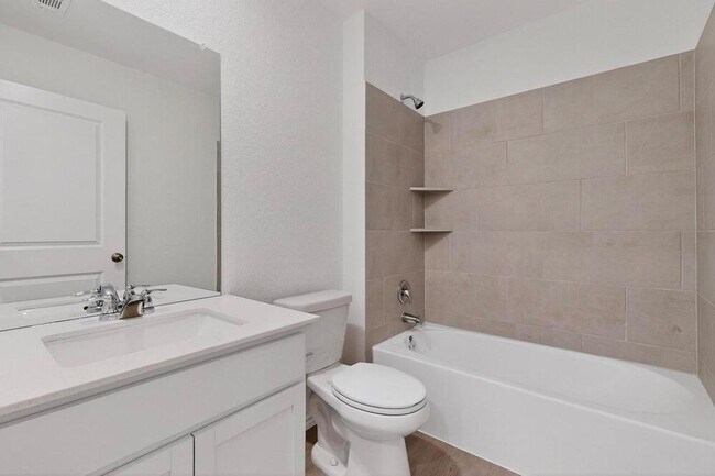 Building Photo - 107 Herald Dr