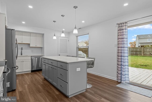 Building Photo - 604 Iva Ln