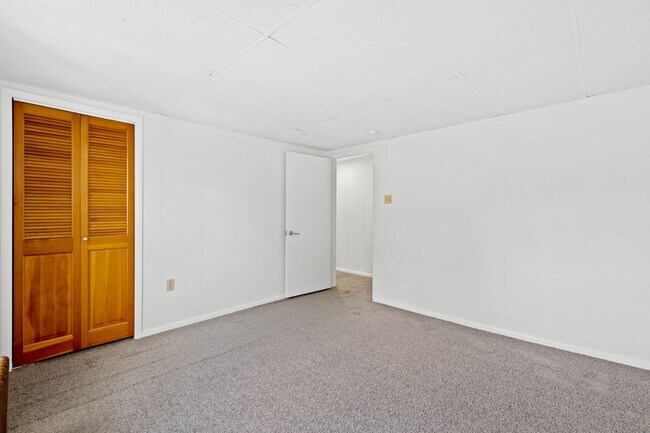 Building Photo - AVAILABLE APRIL 1ST, don't miss this BEAUTIFUL 3-Bedroom Home in Clairton!