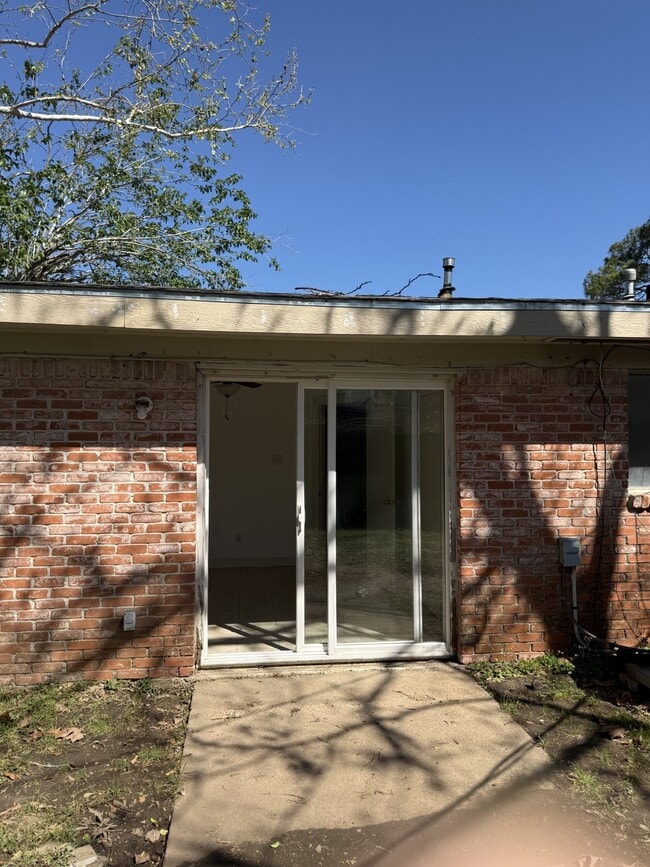 Building Photo - 1761 El Mar Ln