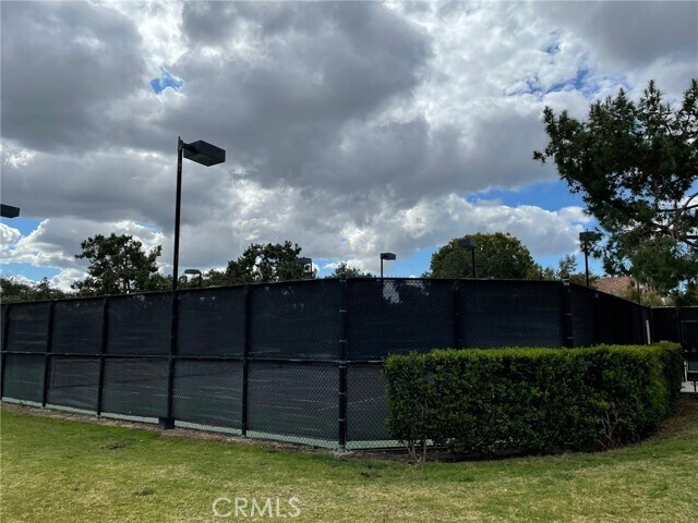 Building Photo - 5 Belcanto