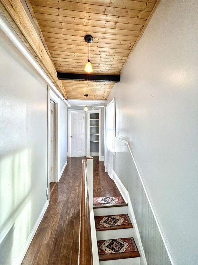 Building Photo - Charming 3-Bedroom Home – Spacious & Conve...