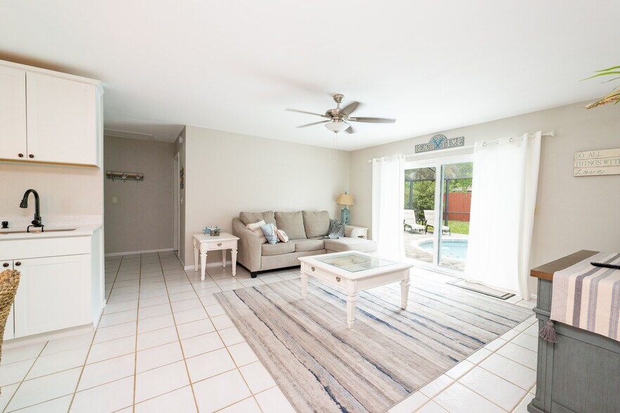 Building Photo - 4311 Jarvis Way