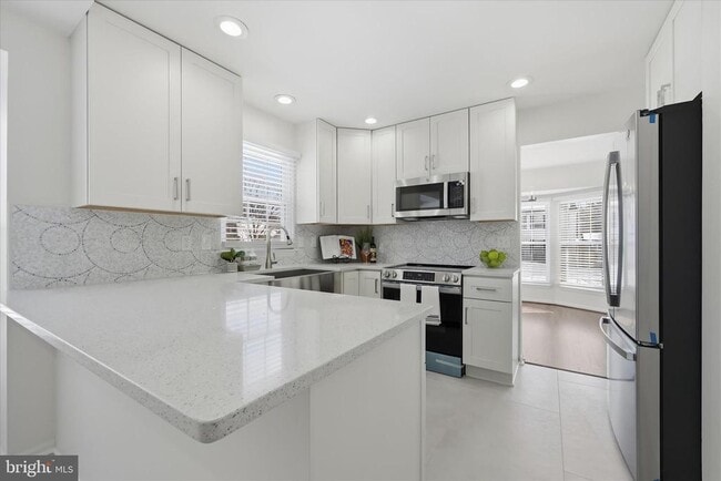 Building Photo - 9500 Windbeat Way