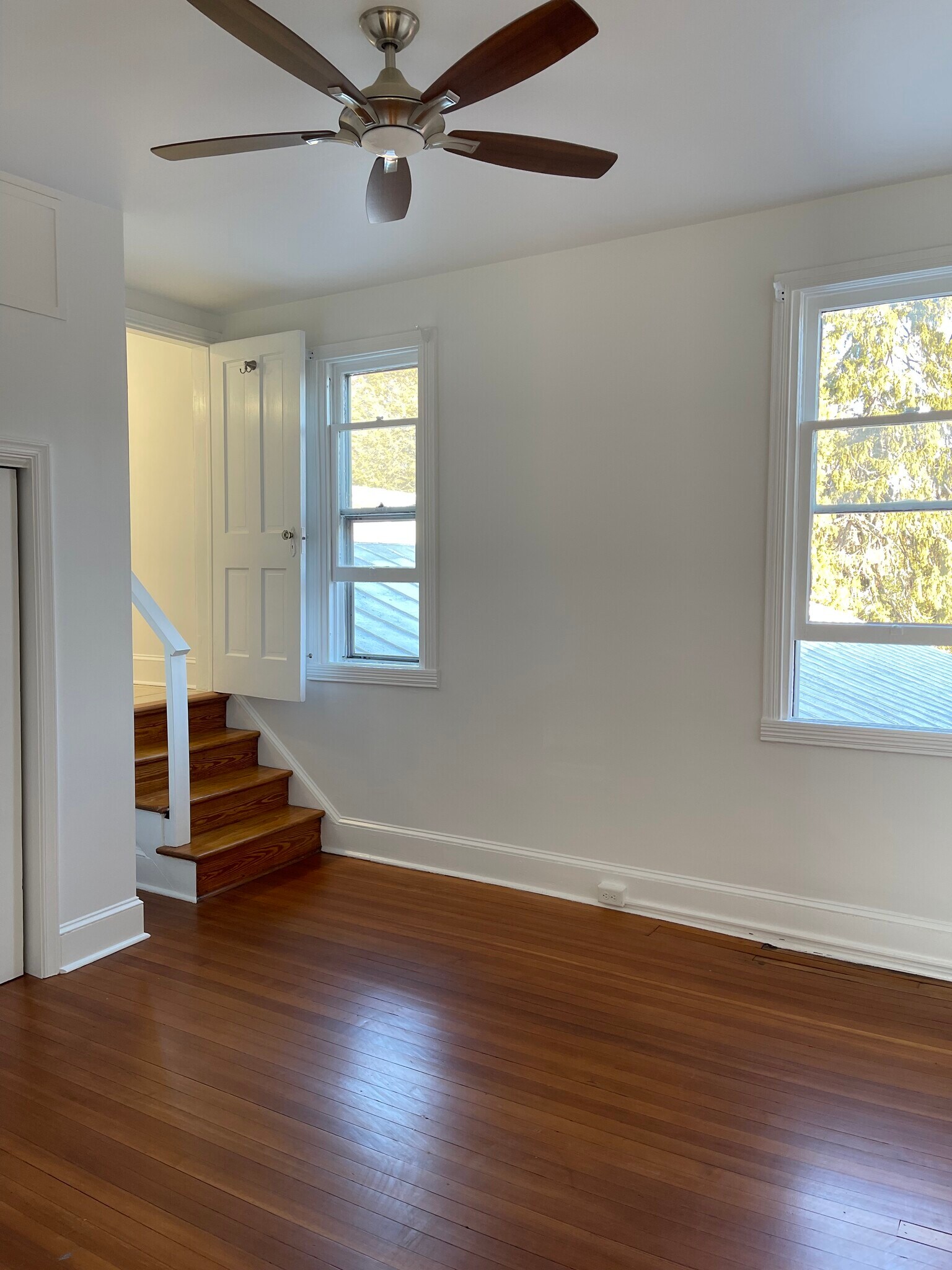 Bedroom - 105 W 3rd St