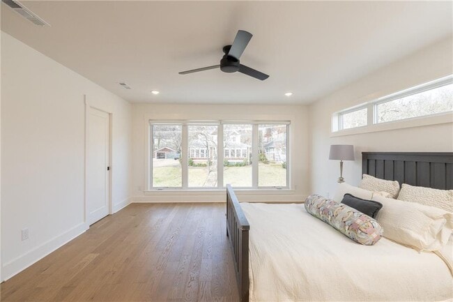 Building Photo - 205 W Lafayette St