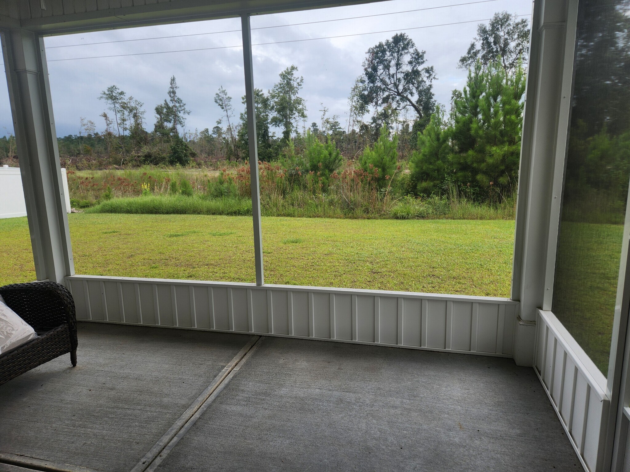 Building Photo - 271 Chestnut Dr