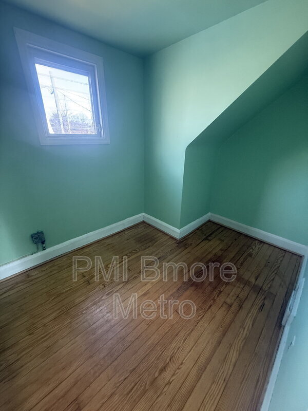 Building Photo - 33 Portship Rd