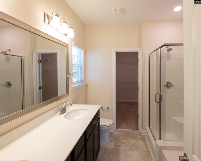 Building Photo - 945 Bergenfield Ln