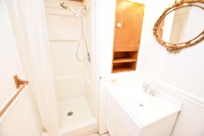 Building Photo - 3 bedroom 2 bath ranch style home in South Bend IN