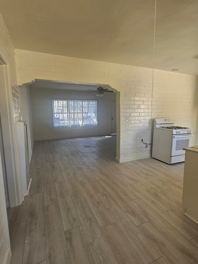Building Photo - 7107 Etiwanda Ave
