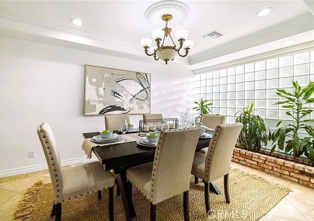 Building Photo - 4115 Laurelgrove Ave