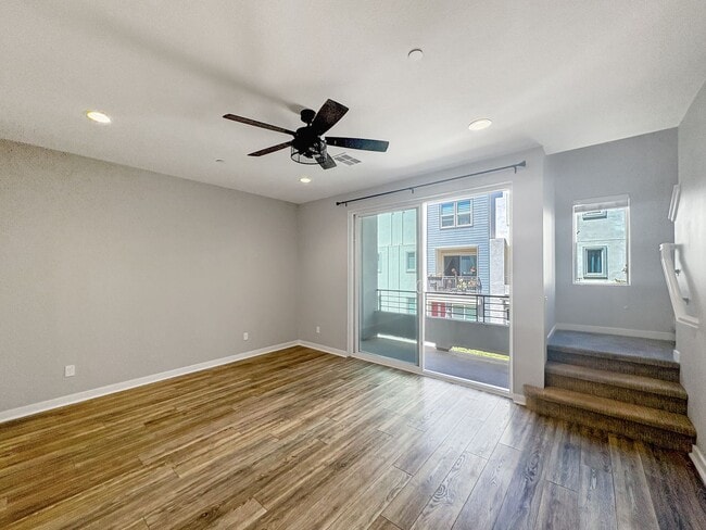 Building Photo - Stunning Escondido 3BR/3.5BA Home Availabl...