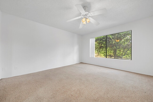 Building Photo - 44049 Elba Ct