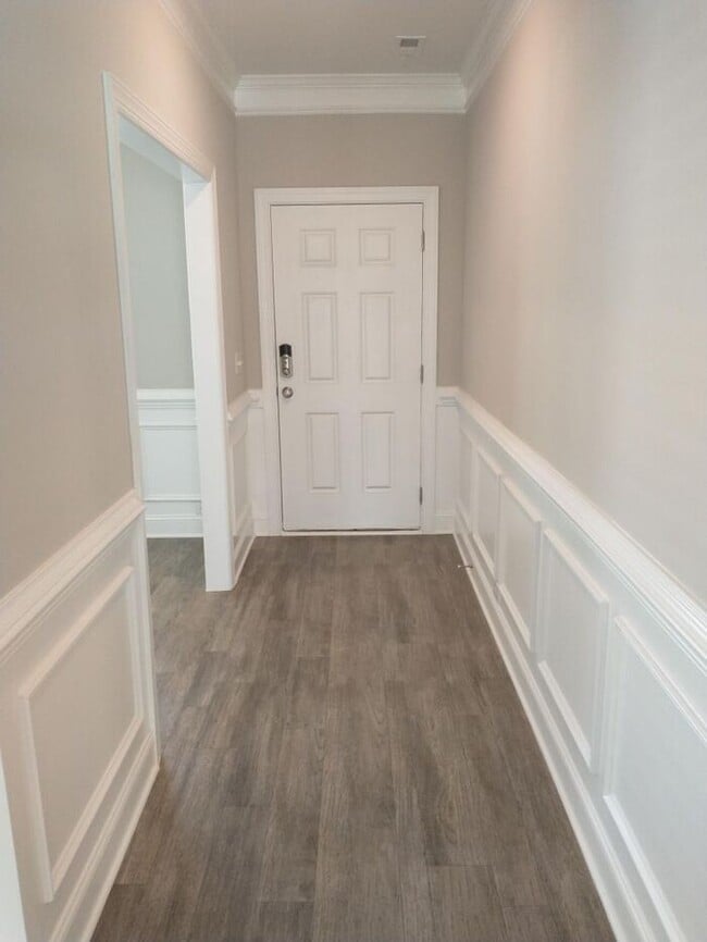 Building Photo - Just Listed in Benson, NC! Your dream home awaits — 4 bedrooms, tons of space, and gorgeous upgra...