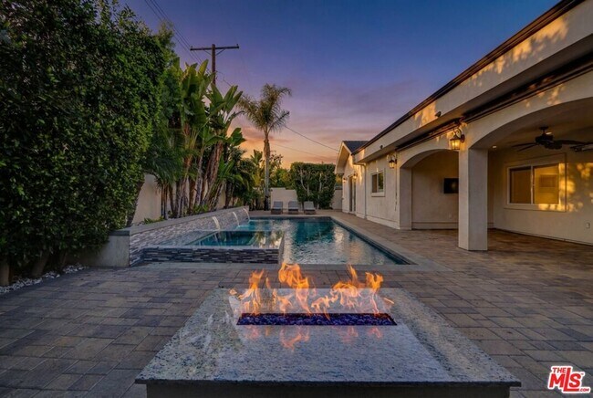 Building Photo - 6243 Berquist Ave