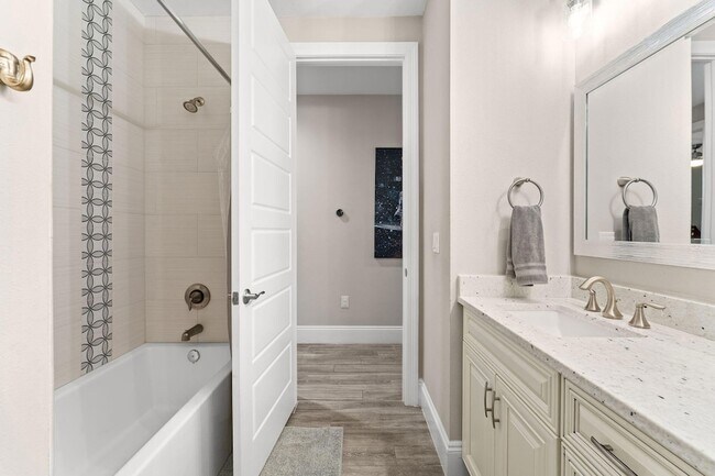 Building Photo - 106 Hibernate Way