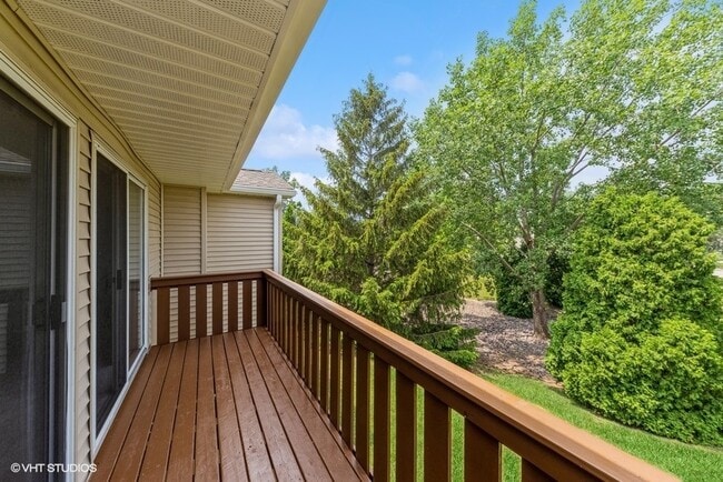 Building Photo - 302 Newport Ln