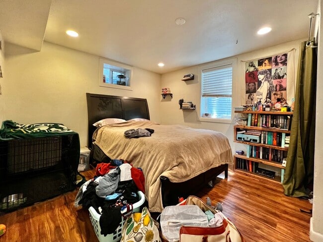 Building Photo - Spacious 5 bed, 2 bath Home in a Great Fort Collins Location!