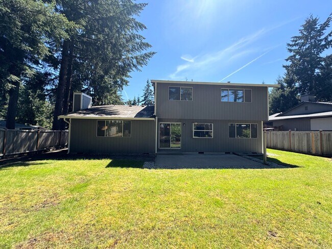 Building Photo - Charming 3-Bedroom Home in Desirable Gem H...