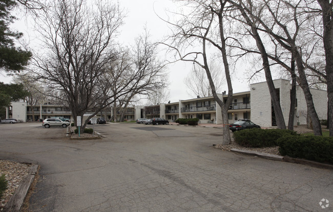 Building Photo - Cottonwood Apartments