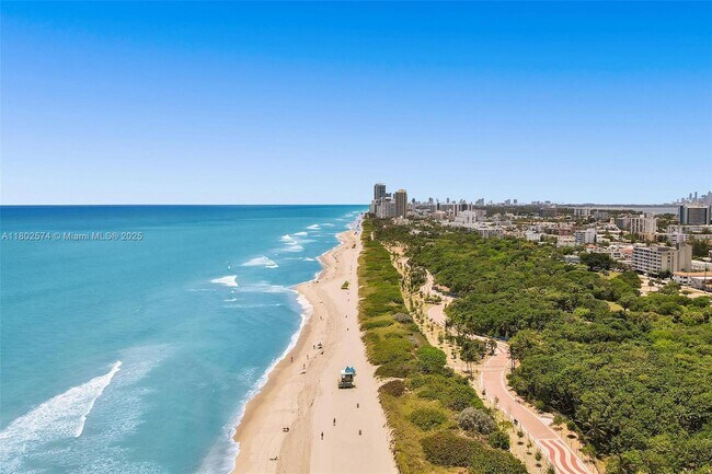 Primary Photo - 8816 Collins Ave