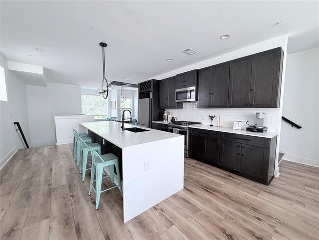 Building Photo - 1417 Kramer Ln