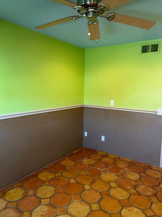 Building Photo - 2 Bedrooms PLUS Den NW Tucson