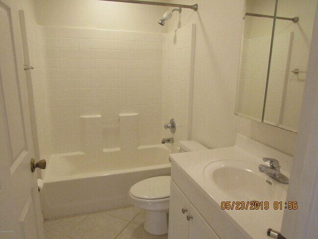Building Photo - 156 Wilson Ave