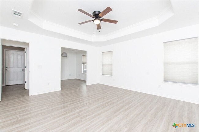 Building Photo - 4602 Lauren MacKenzie Dr