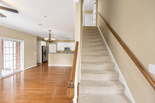 Building Photo - 899 Magnolia Ct