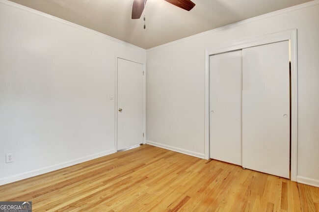 Building Photo - 500 Circle Dr